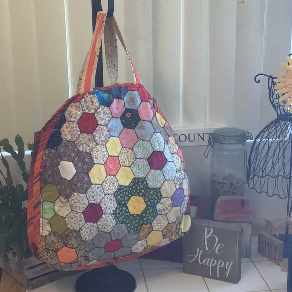 Handmade Honeycomb Quilt Design Tote - Picture 1 of 7